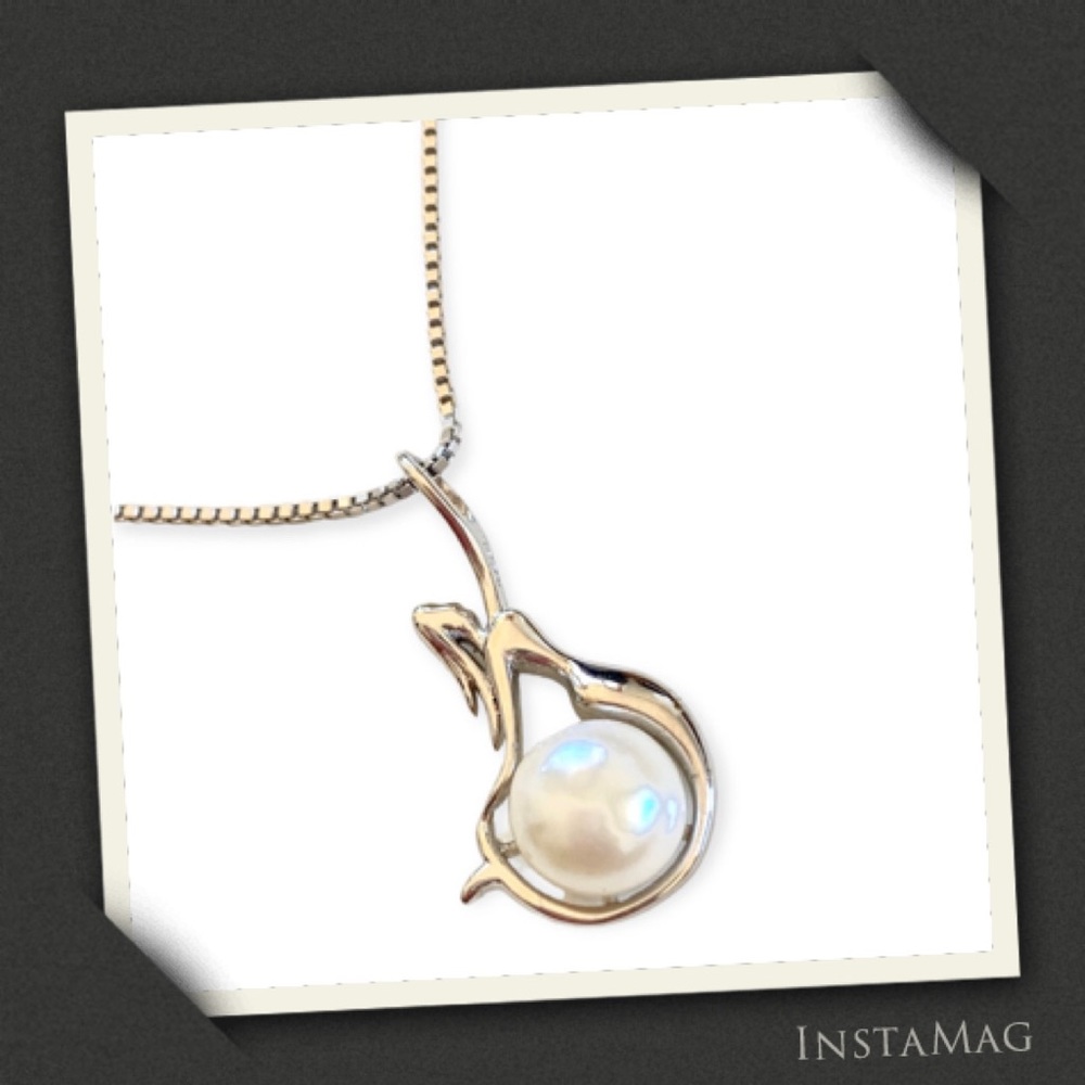 CASOTY 925 STERLING SILVER Mermaid with Freshwater Cultured Pearl Necklace